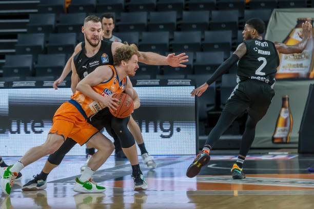 勒布迪纳摩 勒布迪纳摩